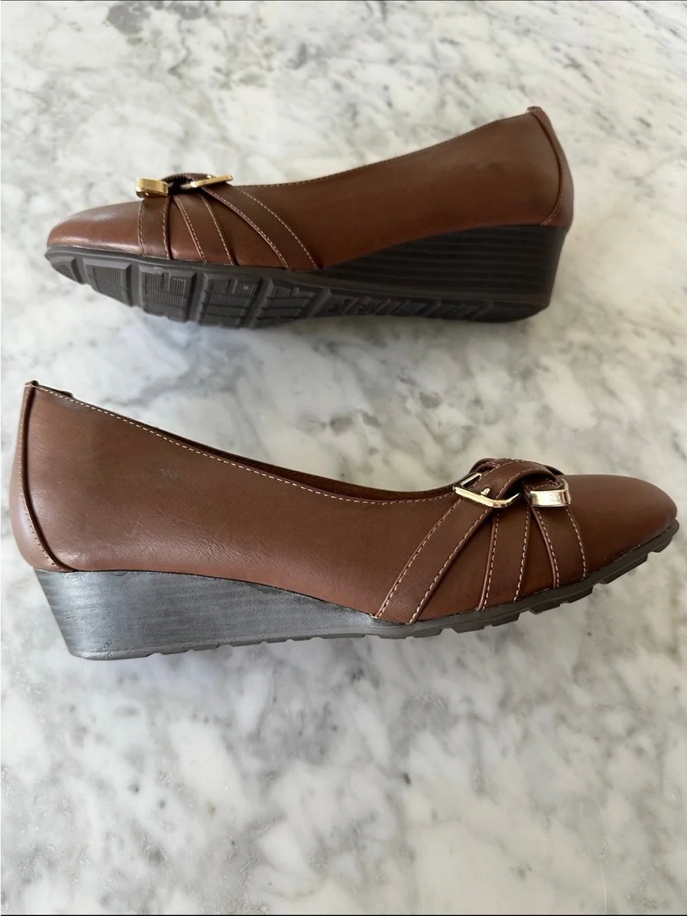Mi Amore brown wedge